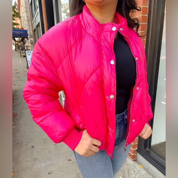 Fuchsia PufferCoat - Picture 2 of 5